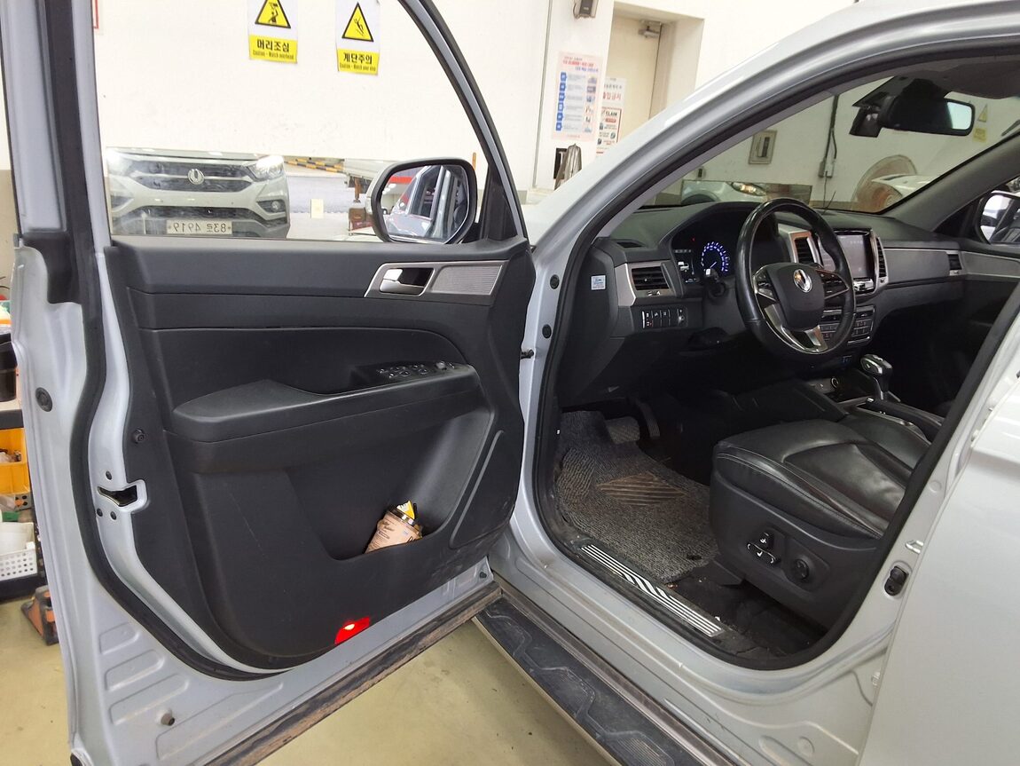 KG MOBILITY (SSANGYONG) REXTON SPORTS 2.2 4WD NOBLESSE 2019 - zdjęcie 10