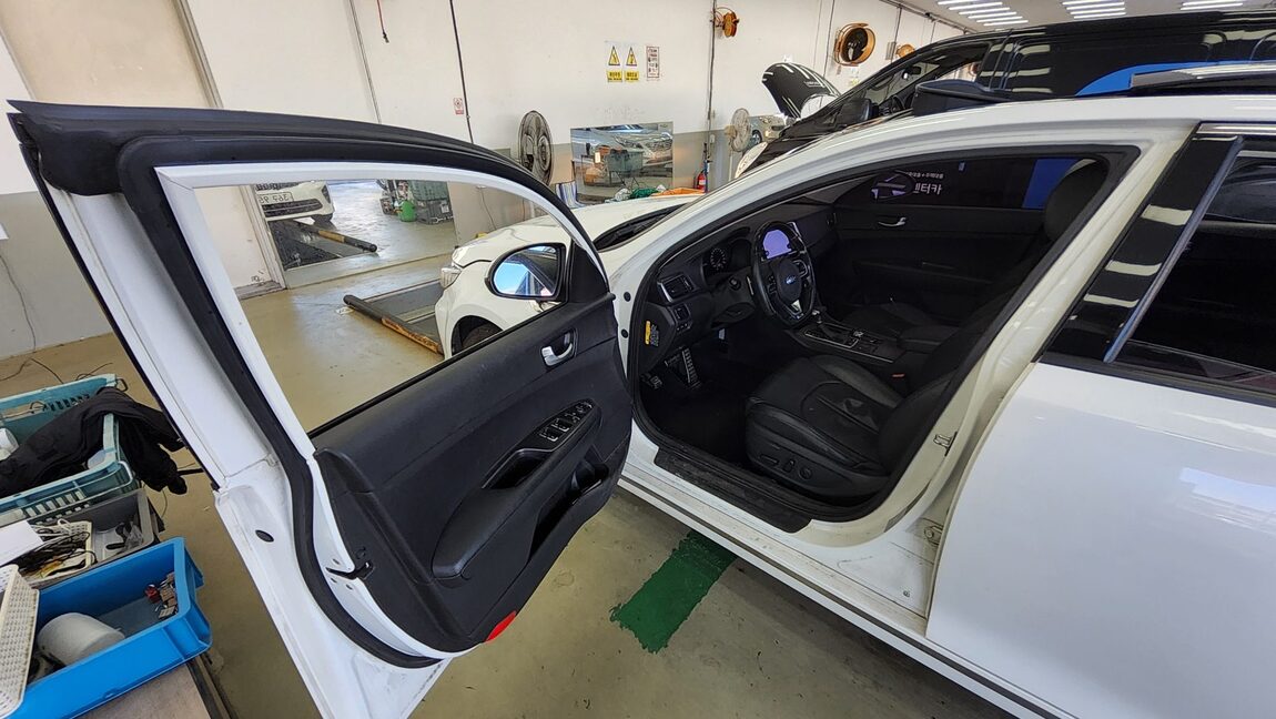 KIA NEW K5 2.0 LPI RENTAL CAR PRESTIGE SX 2016 - zdjęcie 10