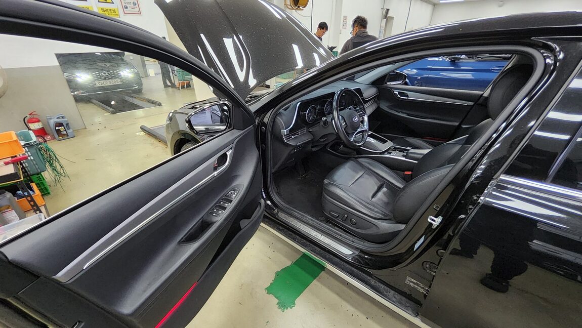 HYUNDAI THE NEW GRANDEUR IG LPi 3.0 RENTAL CAR MODERN 2020 - zdjęcie 10
