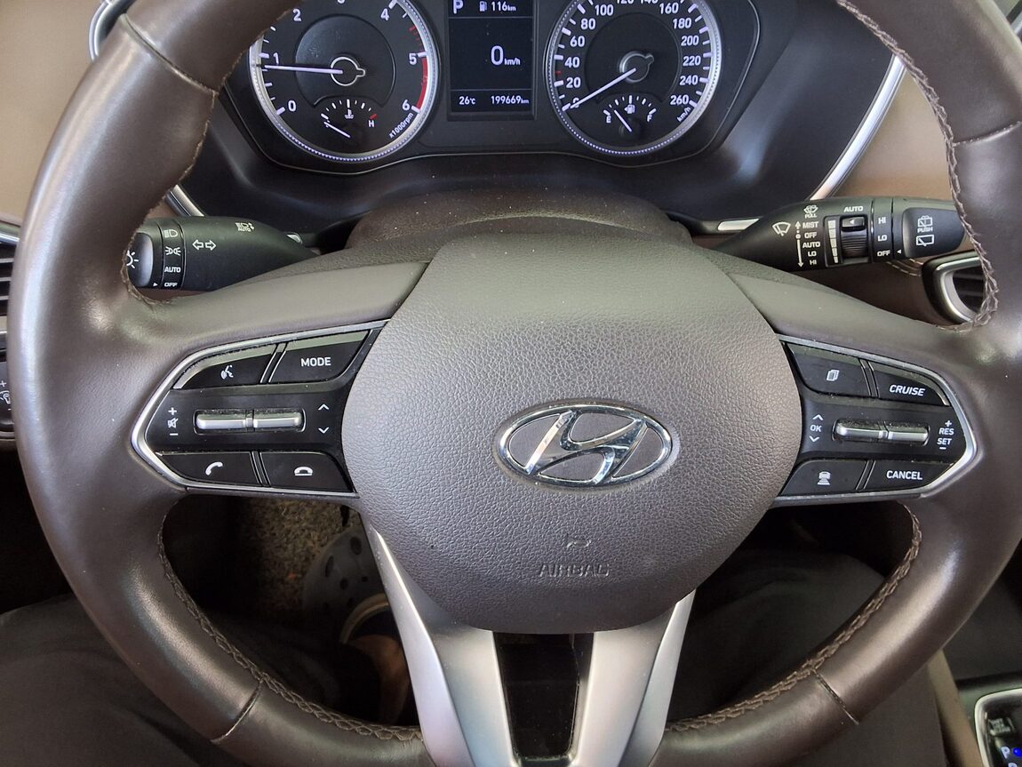 HYUNDAI SANTA FE (TM) R2.0 2WD PRESTIGE 2019 - zdjęcie 19