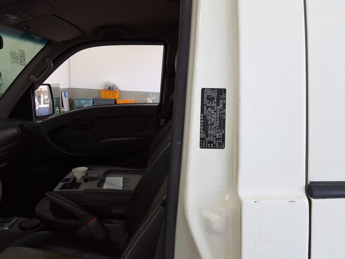 HYUNDAI PORTER II CRDi DOUBLE CAB EXTRA LONG WHEELBASE SMART 2018 - zdjęcie 16