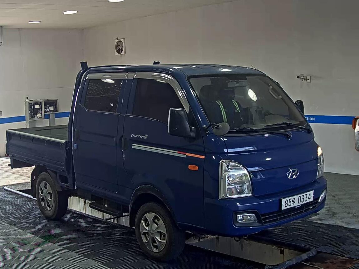 HYUNDAI PORTER II CRDi 4WD DOUBLE CAB LONG WHEELBASE STYLE 2020 - zdjęcie 3