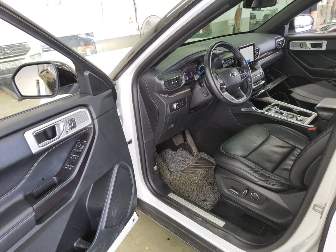 FORD EXPLORER (6TH GEN) 2.3 AWD LIMITED 2020 - zdjęcie 10