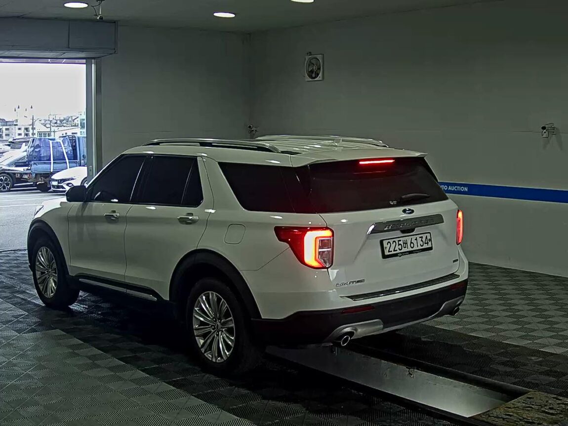 FORD EXPLORER (6TH GEN) 2.3 AWD LIMITED 2020 - zdjęcie 6