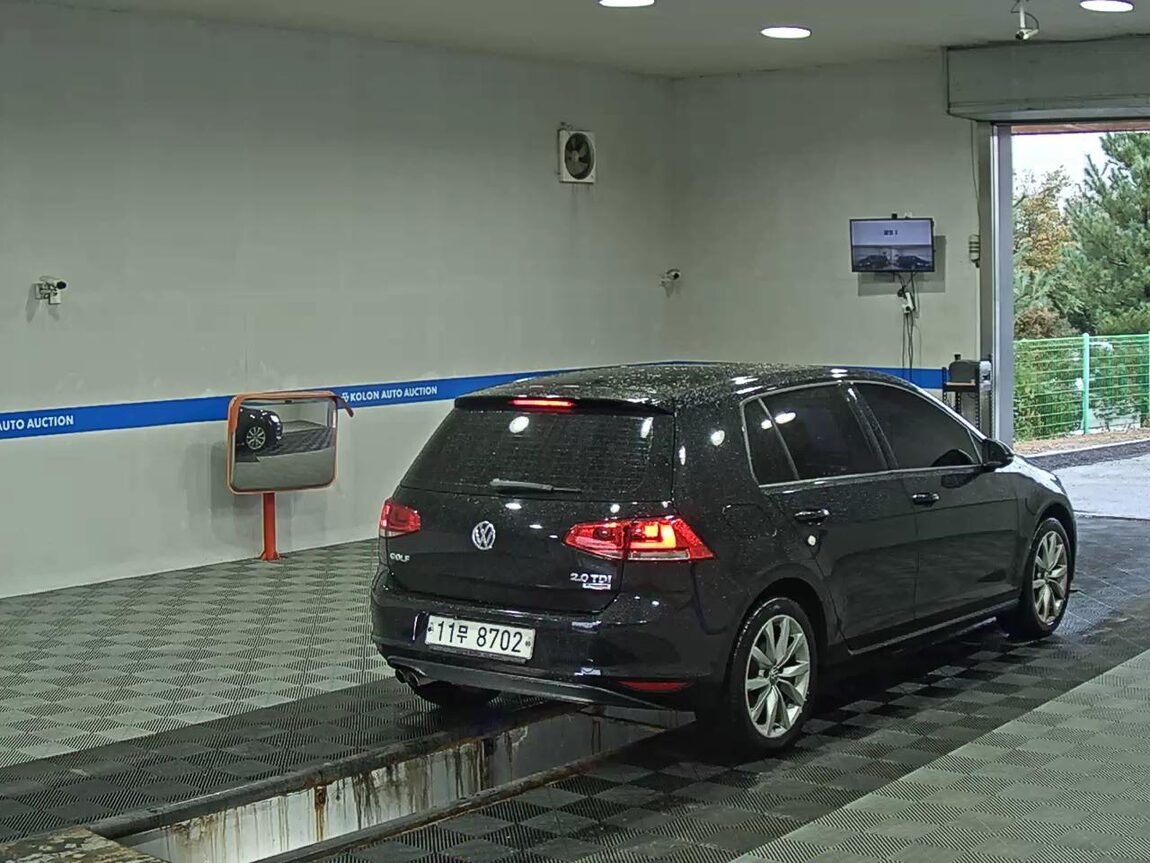 VOLKSWAGEN GOLF (7TH GEN) 2.0 TDI 2015 - zdjęcie 5