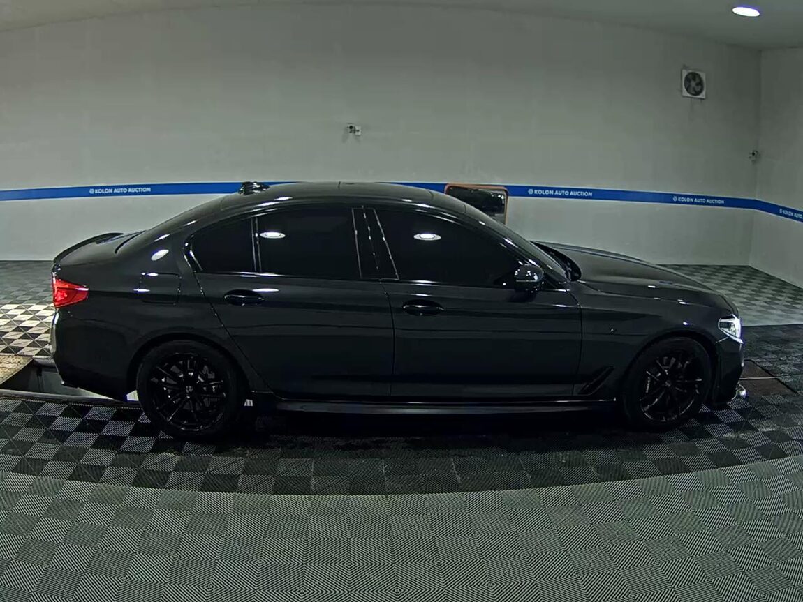 BMW 5 SERIES (7TH GEN) 520d xDRIVE M SPORT PACK PLUS 2018 - zdjęcie 4