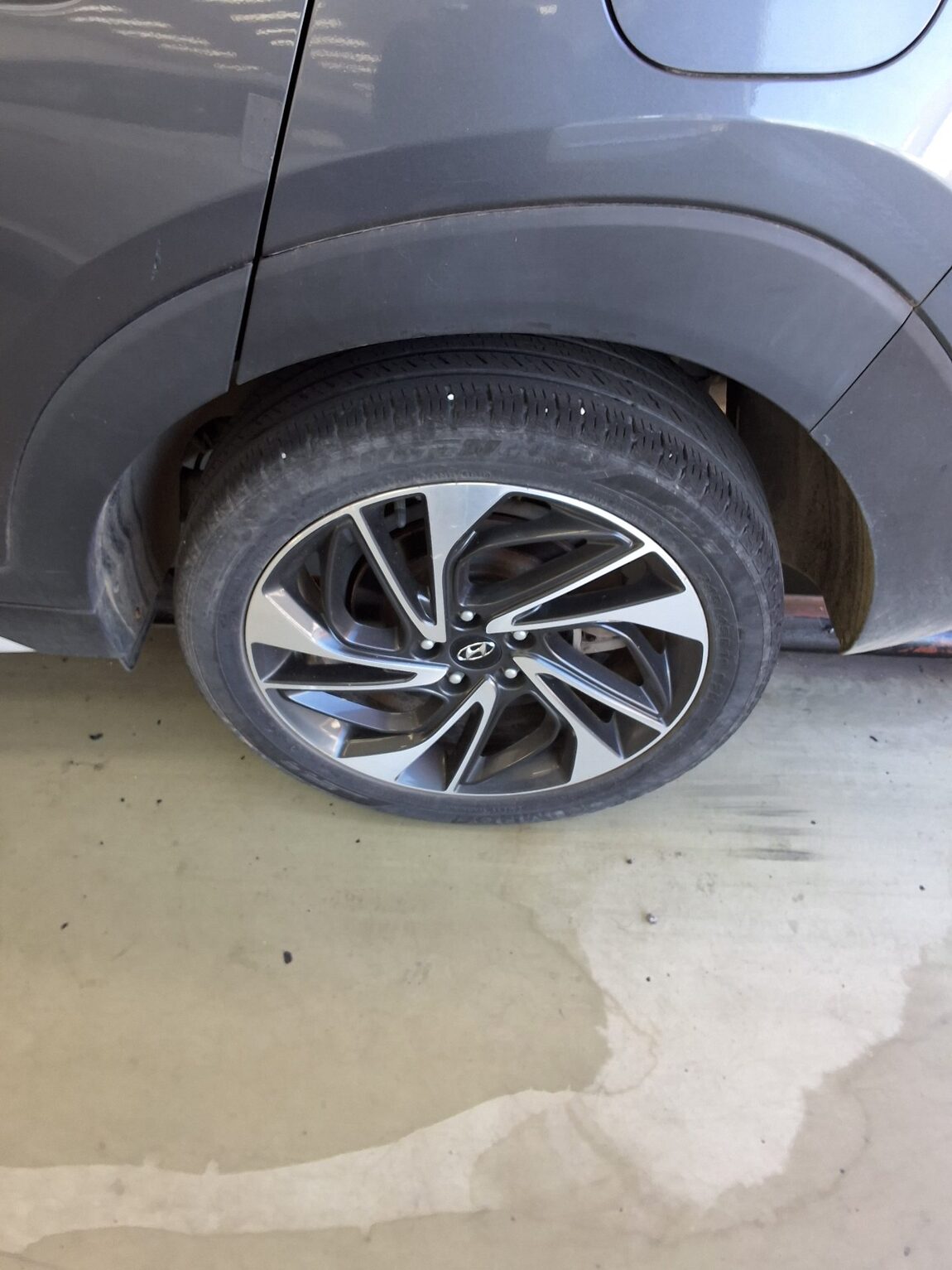 HYUNDAI NEW TUCSON 1.6 GASOLINE AWD PREMIUM 2019 - zdjęcie 23