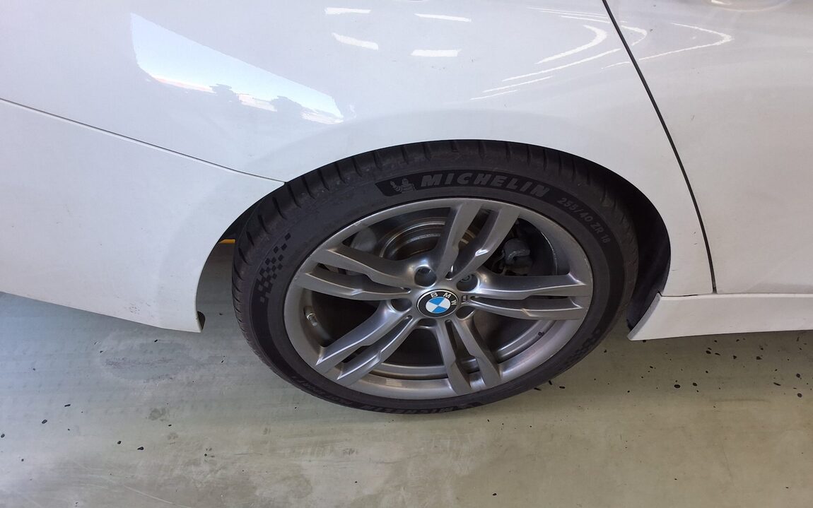 BMW 3 SERIES (6TH GEN) 320d M SPORT 2017 - zdjęcie 27