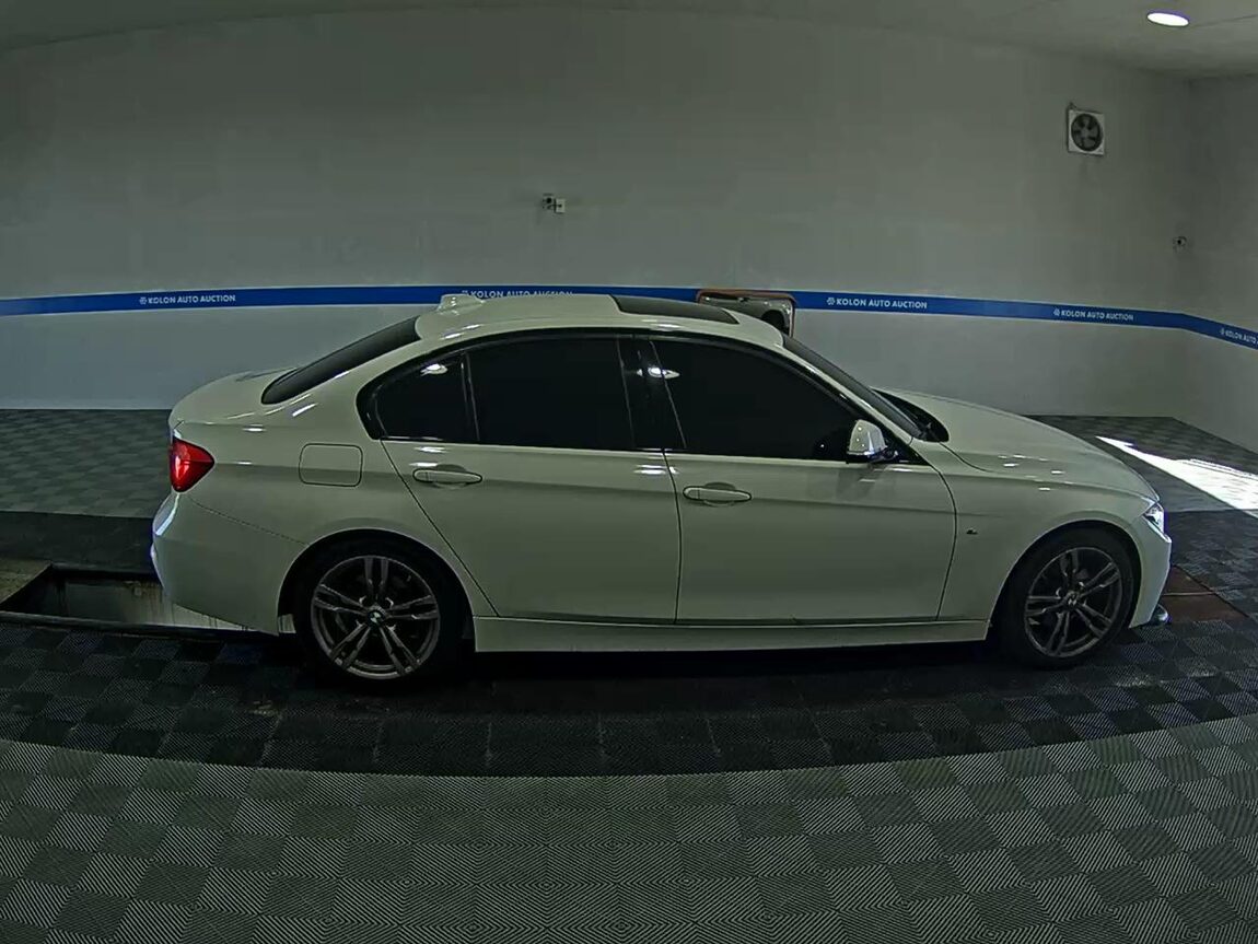 BMW 3 SERIES (6TH GEN) 320d M SPORT 2017 - zdjęcie 4