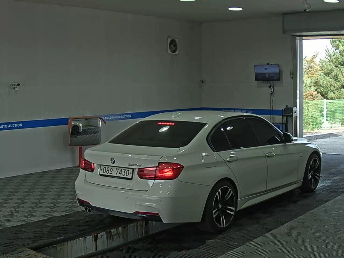 BMW 3 SERIES (6TH GEN) 320d M SPORT 2017 - zdjęcie 5