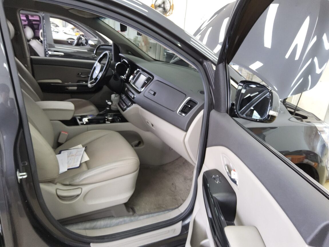 KIA ALL NEW CARNIVAL 9-SEATER DIESEL PRESTIGE 2017 - zdjęcie 14