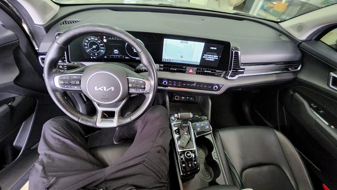 KIA THE ALL NEW SPORTAGE 2.0 DIESEL 2WD PRESTIGE 2022 - zdjęcie 11