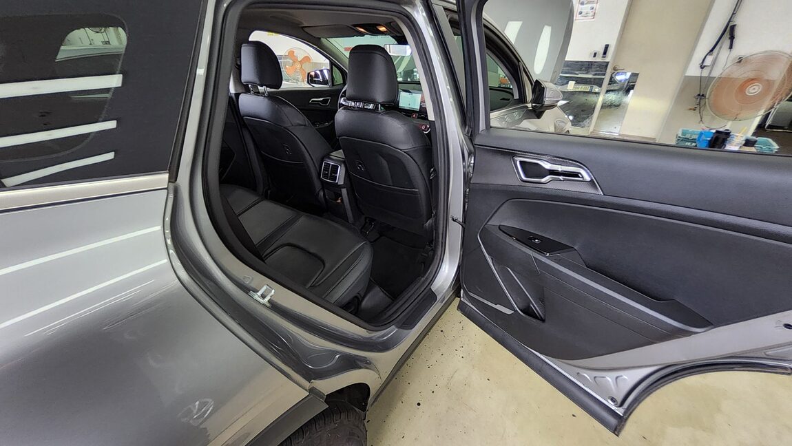 KIA THE ALL NEW SPORTAGE 2.0 DIESEL 2WD PRESTIGE 2022 - zdjęcie 13