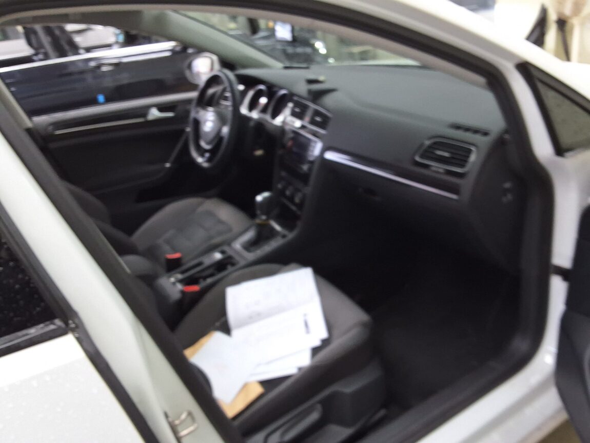 VOLKSWAGEN GOLF (7TH GEN) 2.0 TDI 2015 - zdjęcie 15