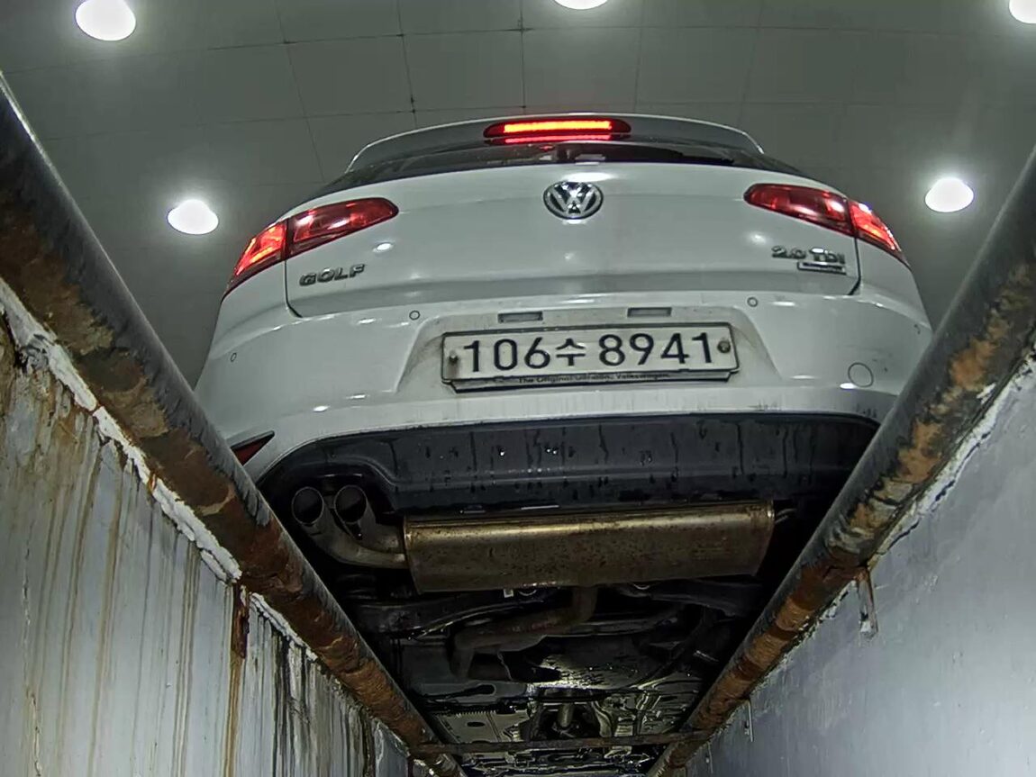 VOLKSWAGEN GOLF (7TH GEN) 2.0 TDI 2015 - zdjęcie 8