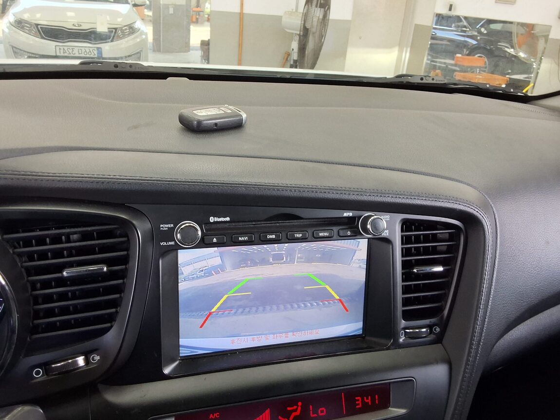 KIA K5 HYBRID DELUXE 2013 - zdjęcie 17