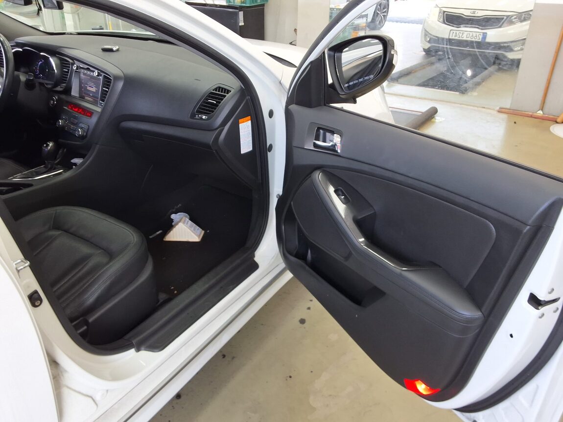KIA K5 HYBRID DELUXE 2013 - zdjęcie 14