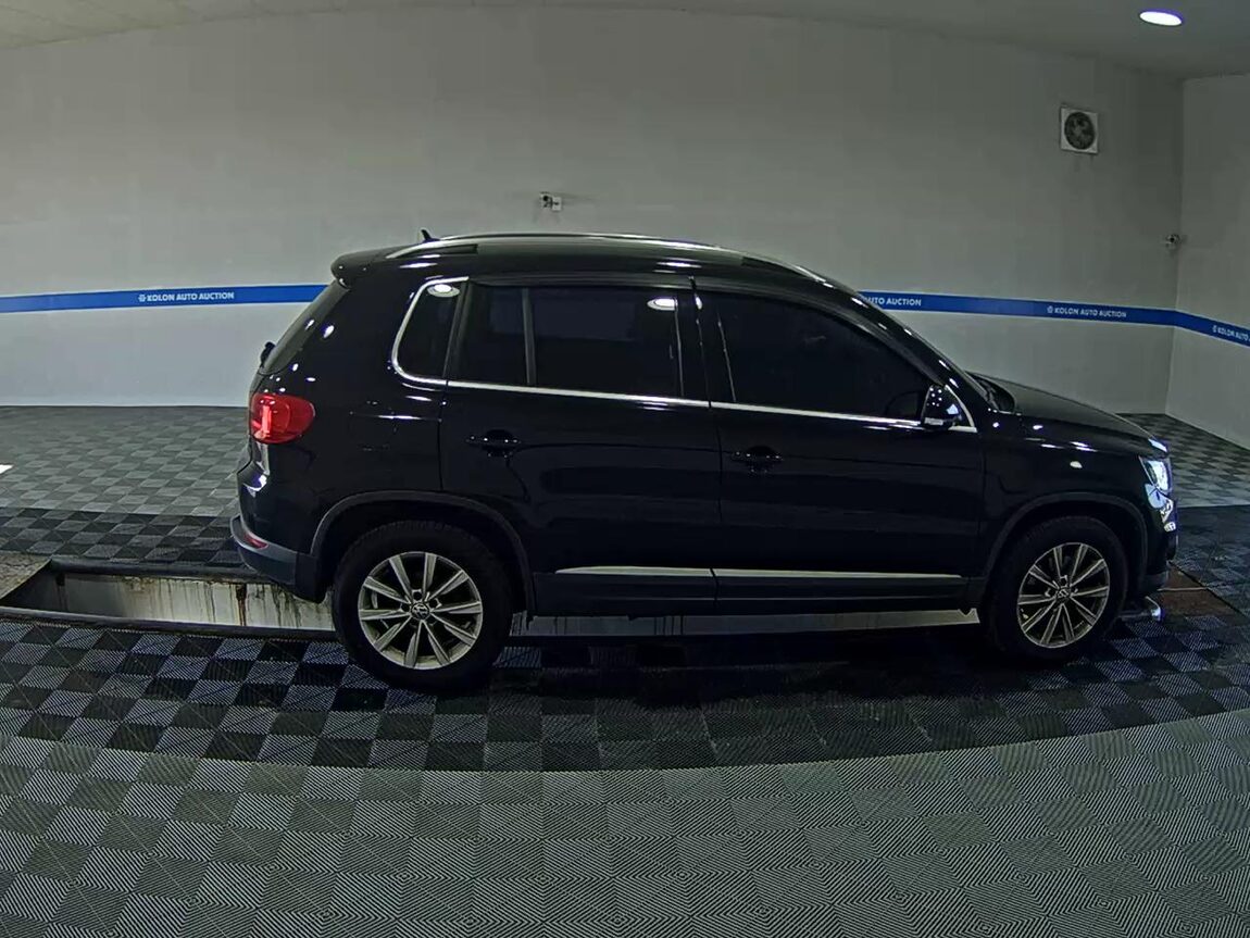 VOLKSWAGEN TIGUAN 2.0 TDI BLUEMOTION 2016 - zdjęcie 4