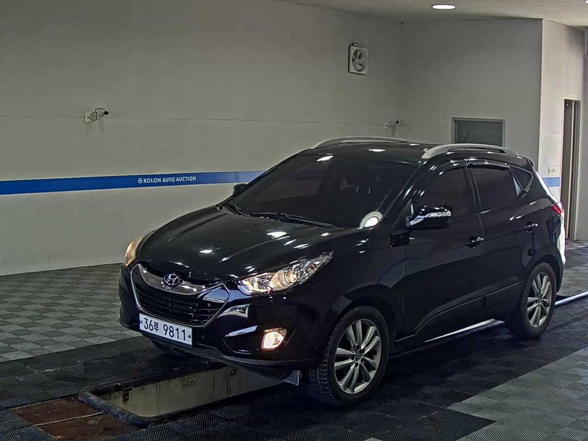 HYUNDAI TUCSON ix DIESEL R20 2WD LX20 PREMIER 2011 - zdjęcie 2