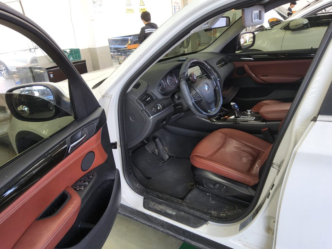 BMW X3 (2ND GEN) 20d xDRIVE HIGH 2011 - zdjęcie 10