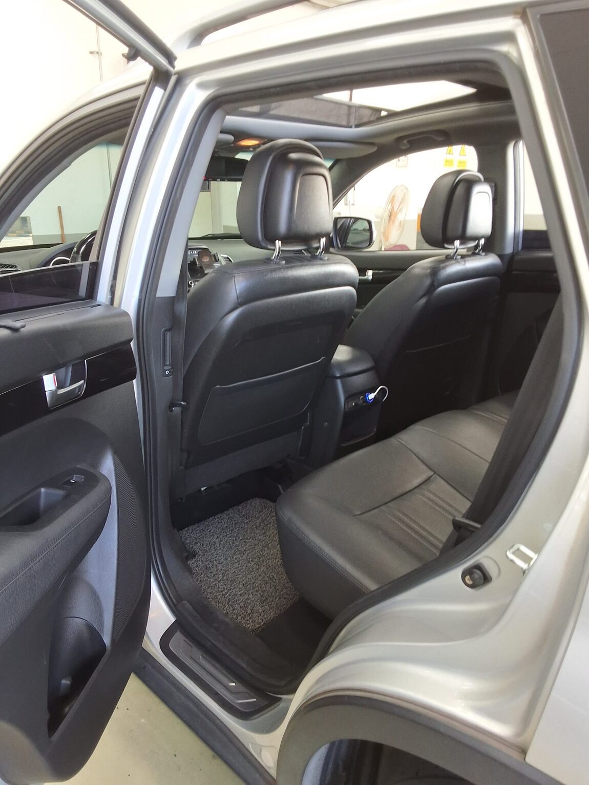 KIA NEW SORENTO R R2.0 2WD PRESTIGE 2014 - zdjęcie 12