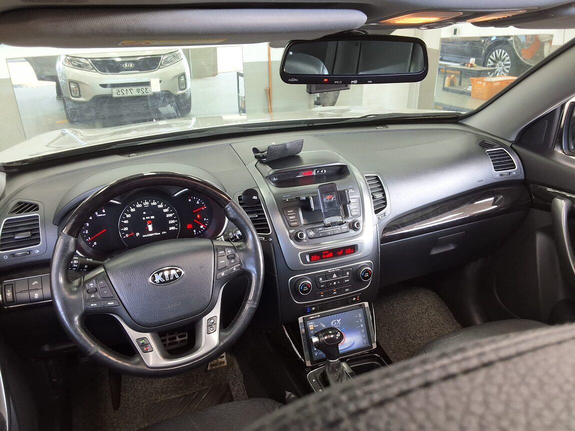 KIA NEW SORENTO R R2.0 2WD PRESTIGE 2014 - zdjęcie 11