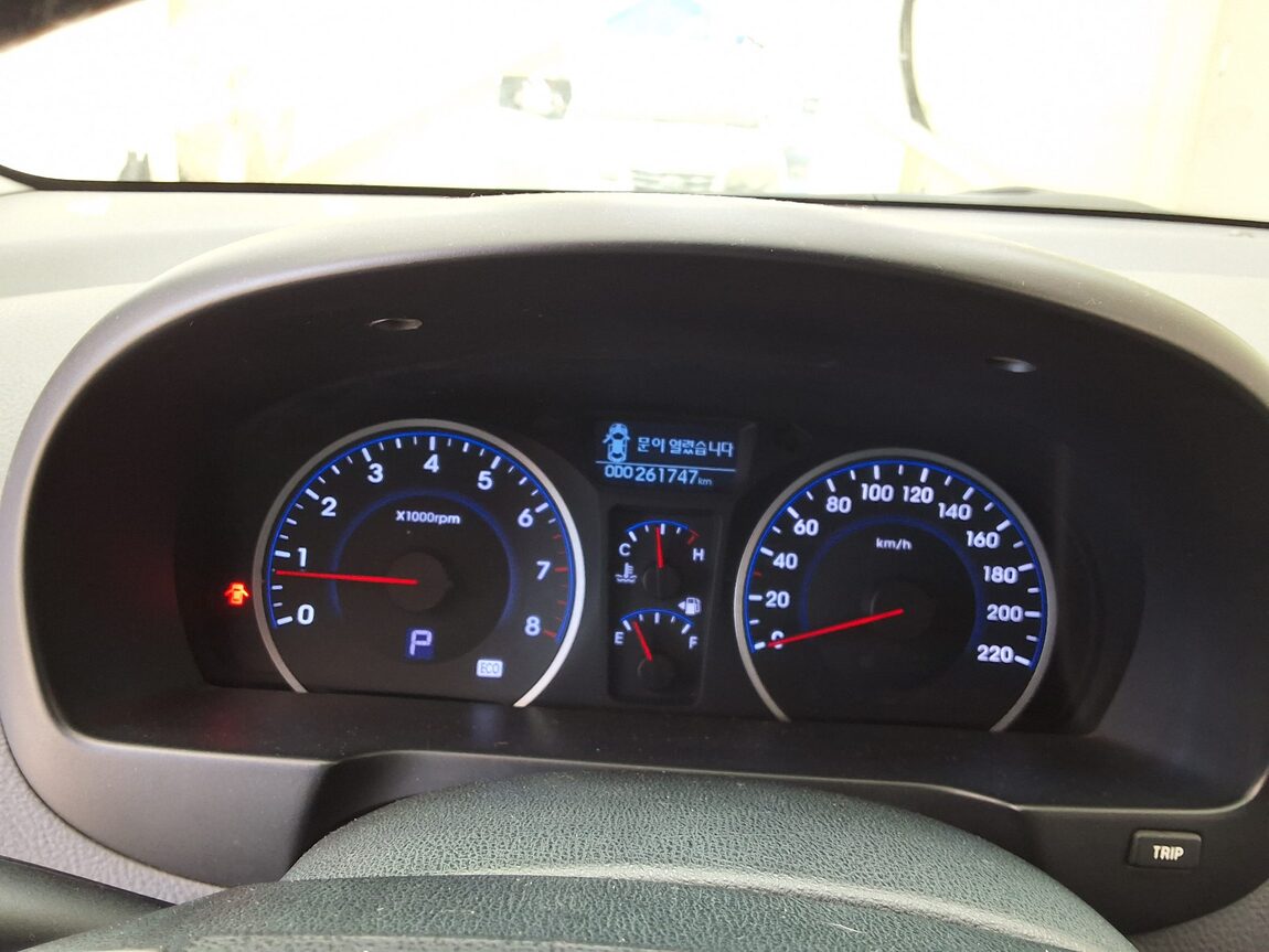 HYUNDAI AVANTE HD 1.6 VVT S16 LUXURY 2010 - zdjęcie 10