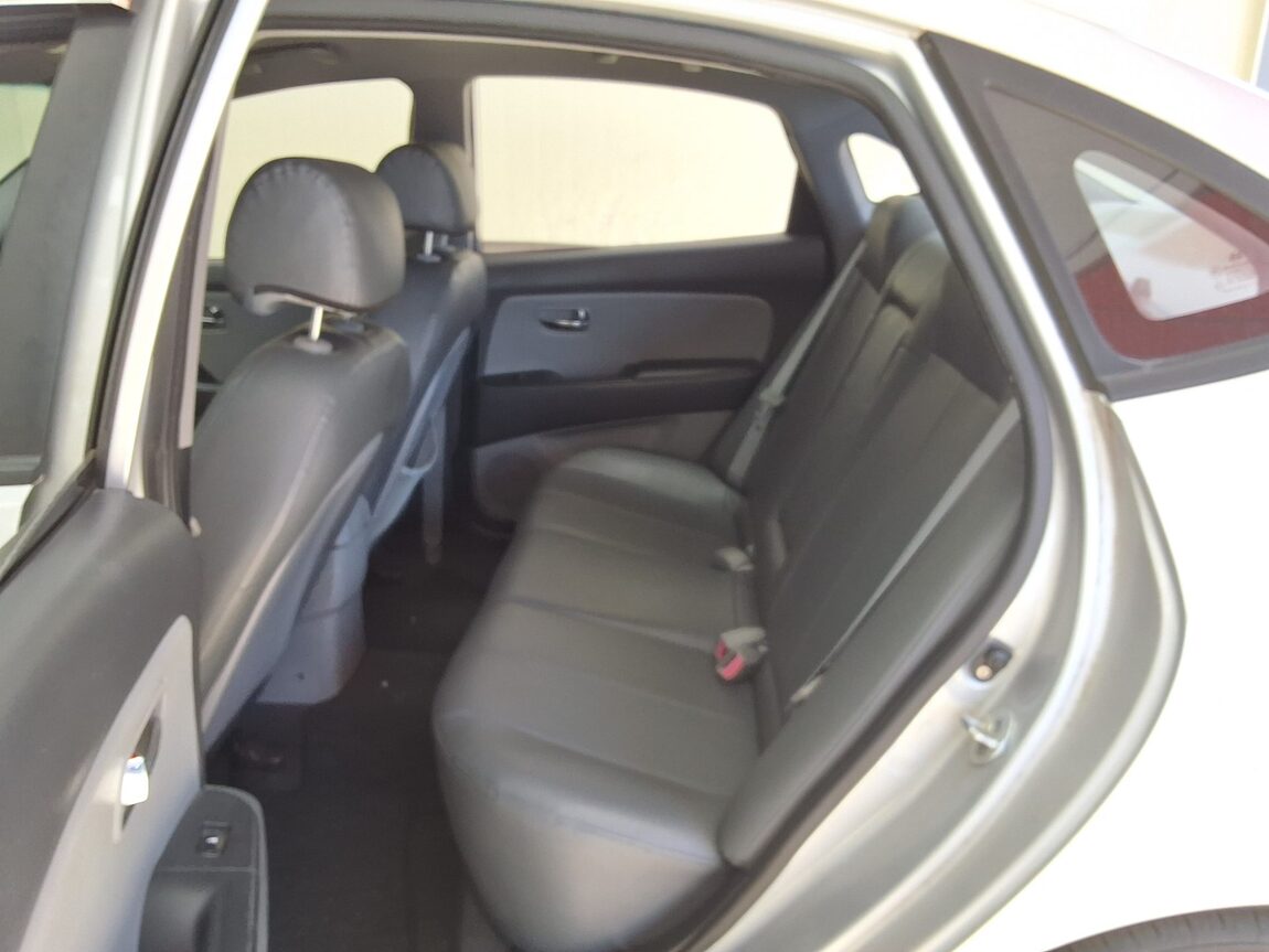 HYUNDAI AVANTE HD 1.6 VVT S16 LUXURY 2010 - zdjęcie 13