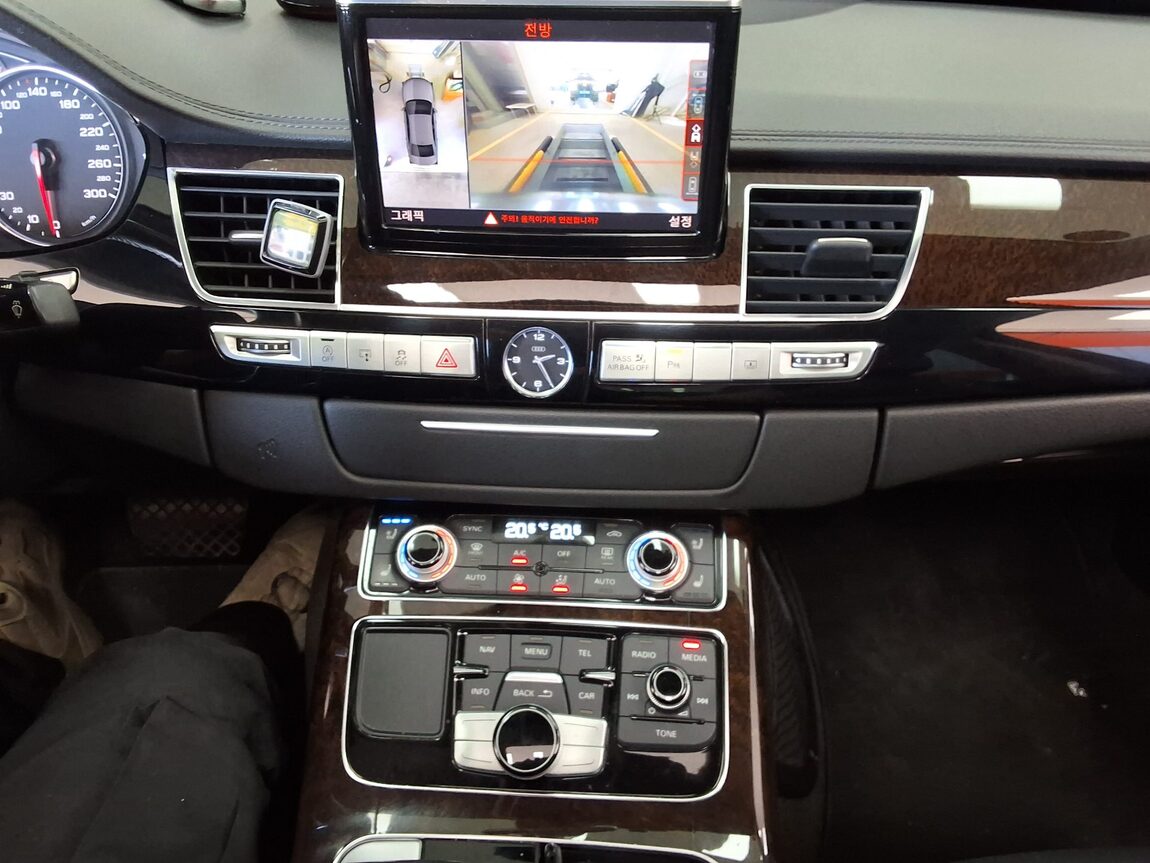 AUDI A8 (3RD GEN) 50 TDI QUATTRO LWB 2015 - zdjęcie 24