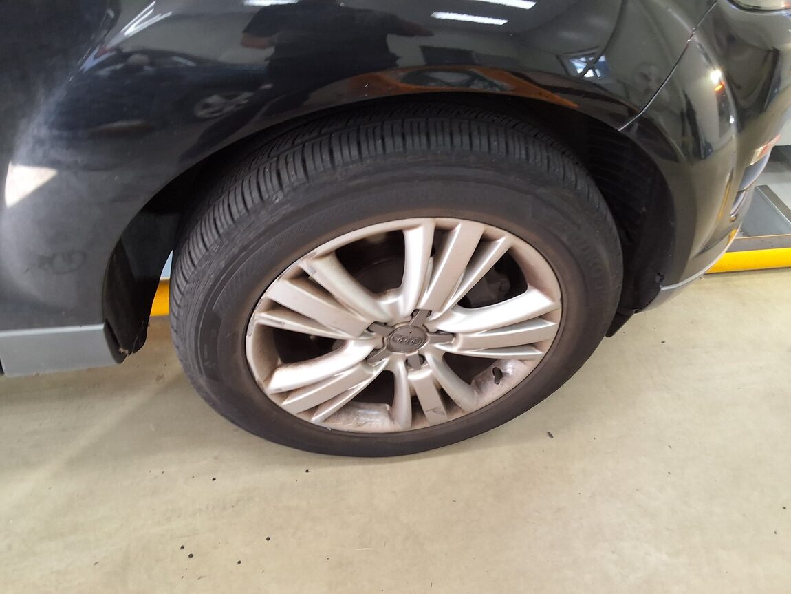 AUDI Q7 3.0 TDI QUATTRO 2010 - zdjęcie 21