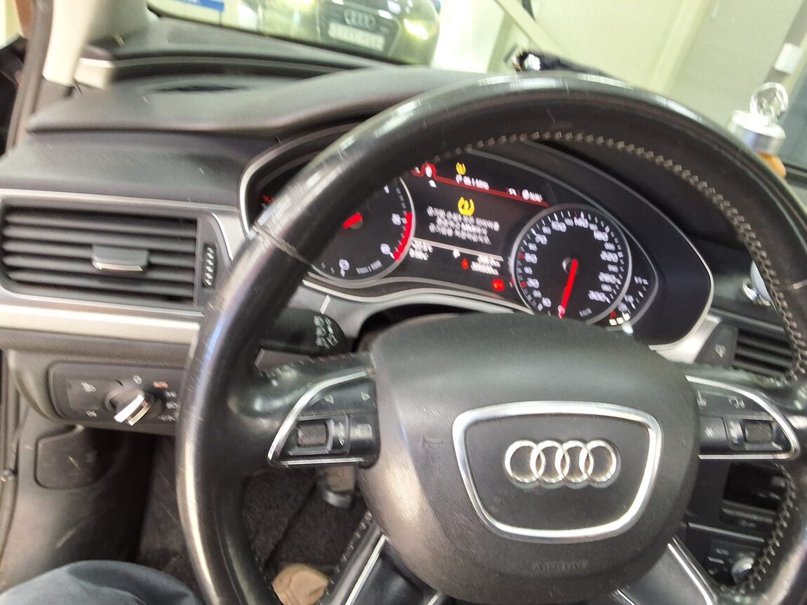 AUDI A6 (4TH GEN) 2.0 TDI 2013 - zdjęcie 23