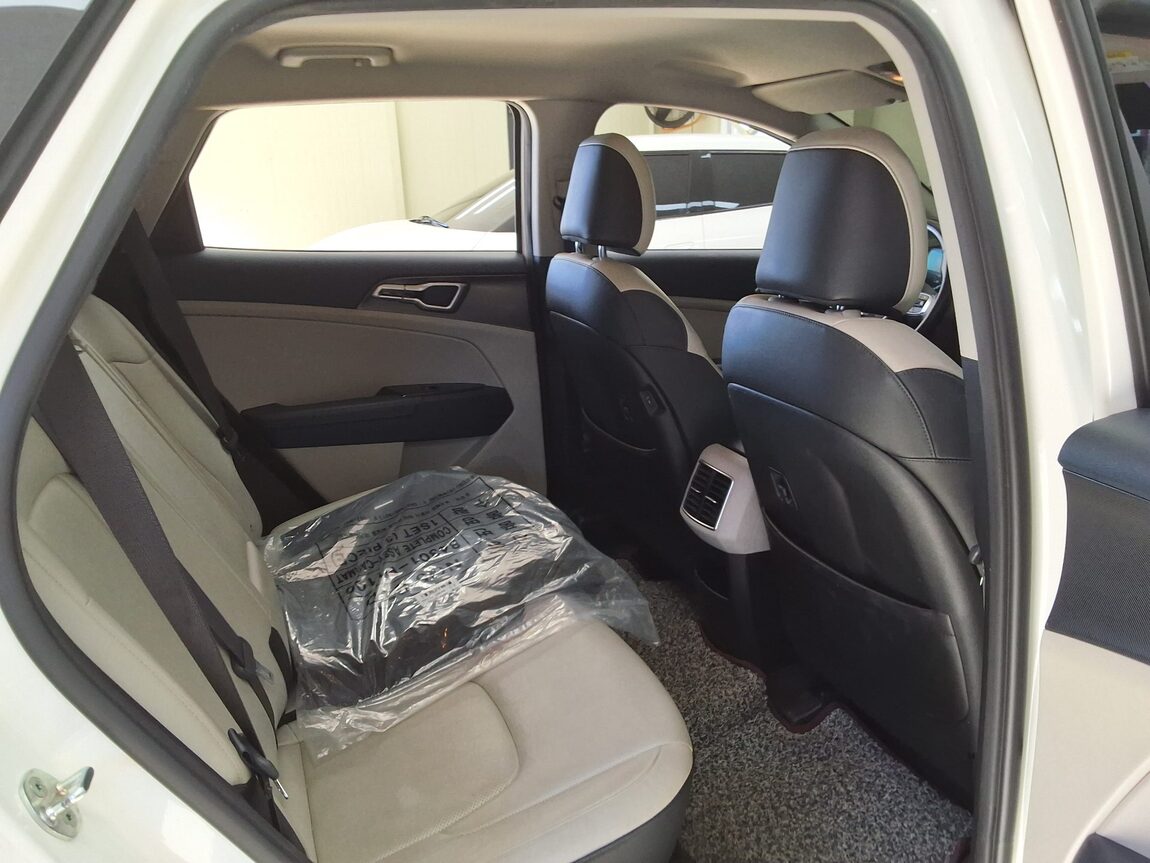 KIA THE ALL NEW SPORTAGE 1.6 GASOLINE 2WD NOBLESSE 2022 - zdjęcie 14