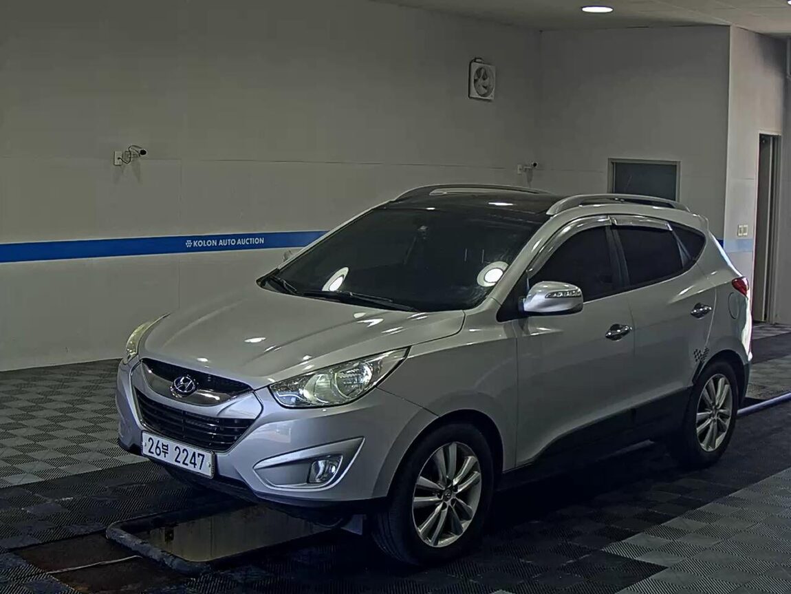 HYUNDAI TUCSON ix DIESEL R20 2WD LMX20 PREMIUM 2010 - zdjęcie 2