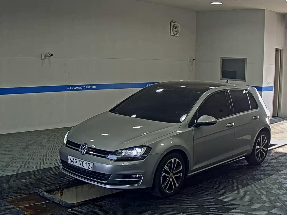 VOLKSWAGEN GOLF (7TH GEN) 2.0 TDI PREMIUM 2014 - zdjęcie 2