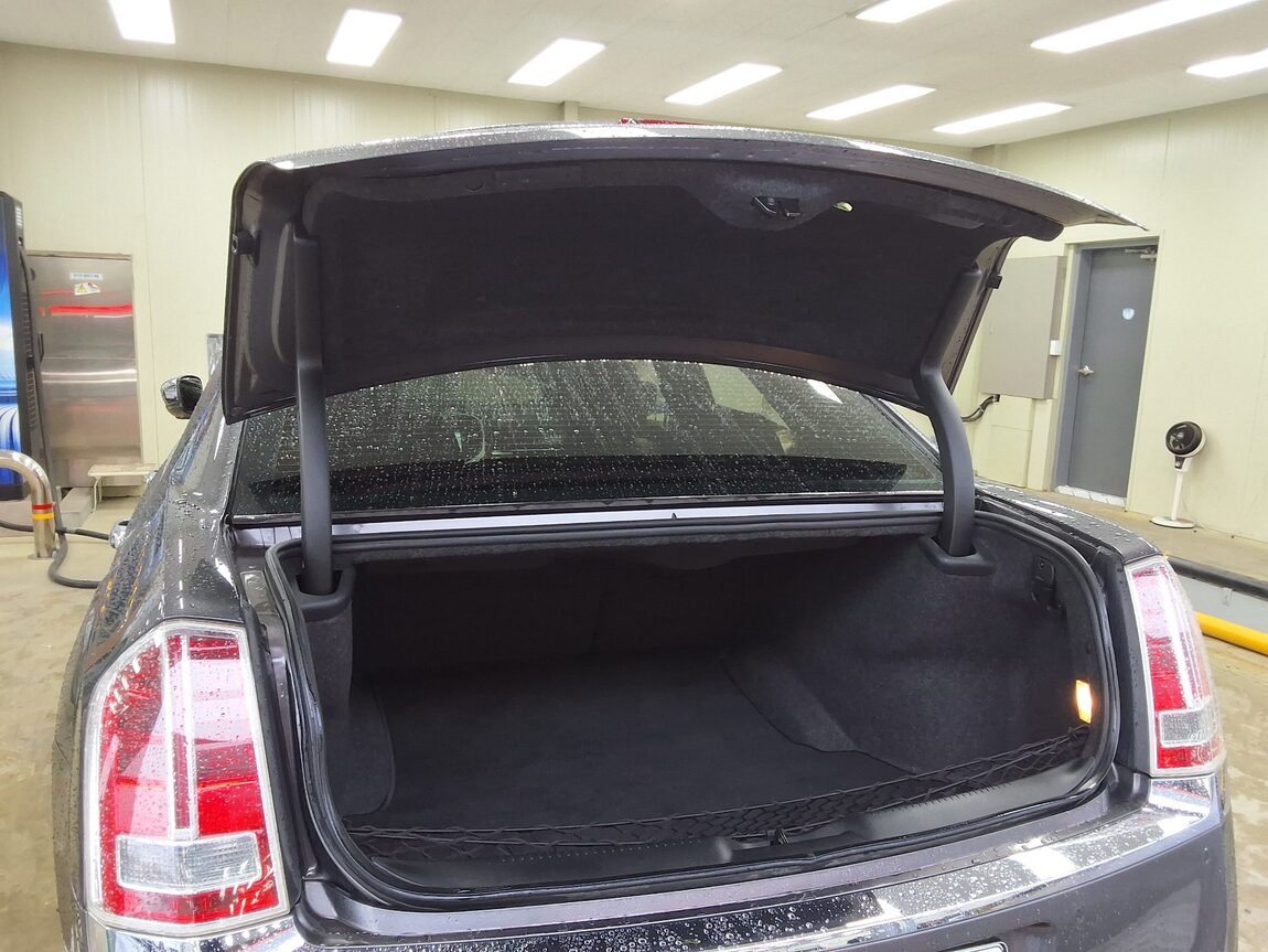 CHRYSLER 300C (2ND GEN) 3.0 DIESEL 2014 - zdjęcie 16