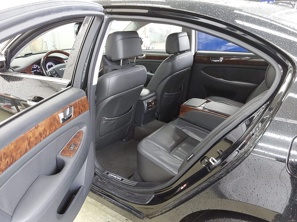 HYUNDAI GENESIS BH 330 GRAND PRIME PACK 2010 - zdjęcie 12