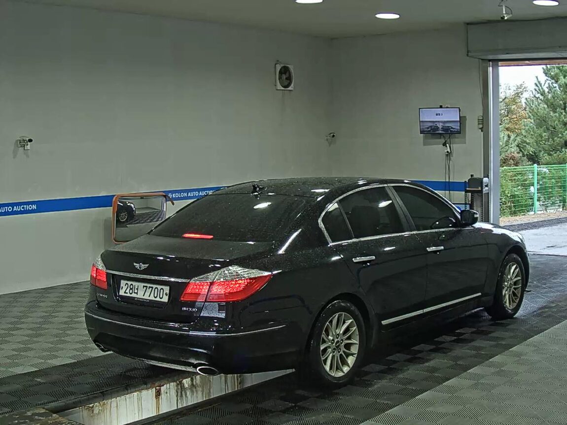 HYUNDAI GENESIS BH 330 GRAND PRIME PACK 2010 - zdjęcie 5