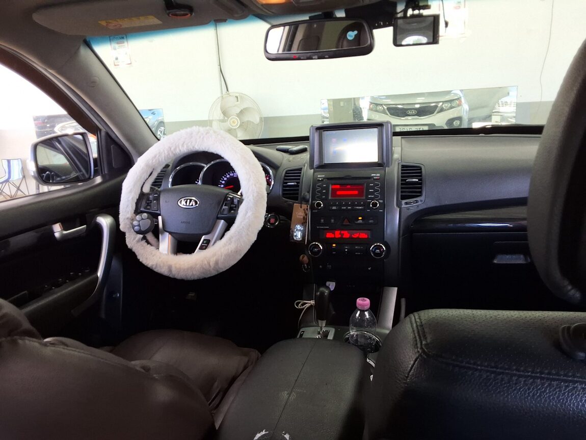 KIA SORENTO R DIESEL 2.0 2WD TLX LUXURY MODEL 2011 - zdjęcie 11