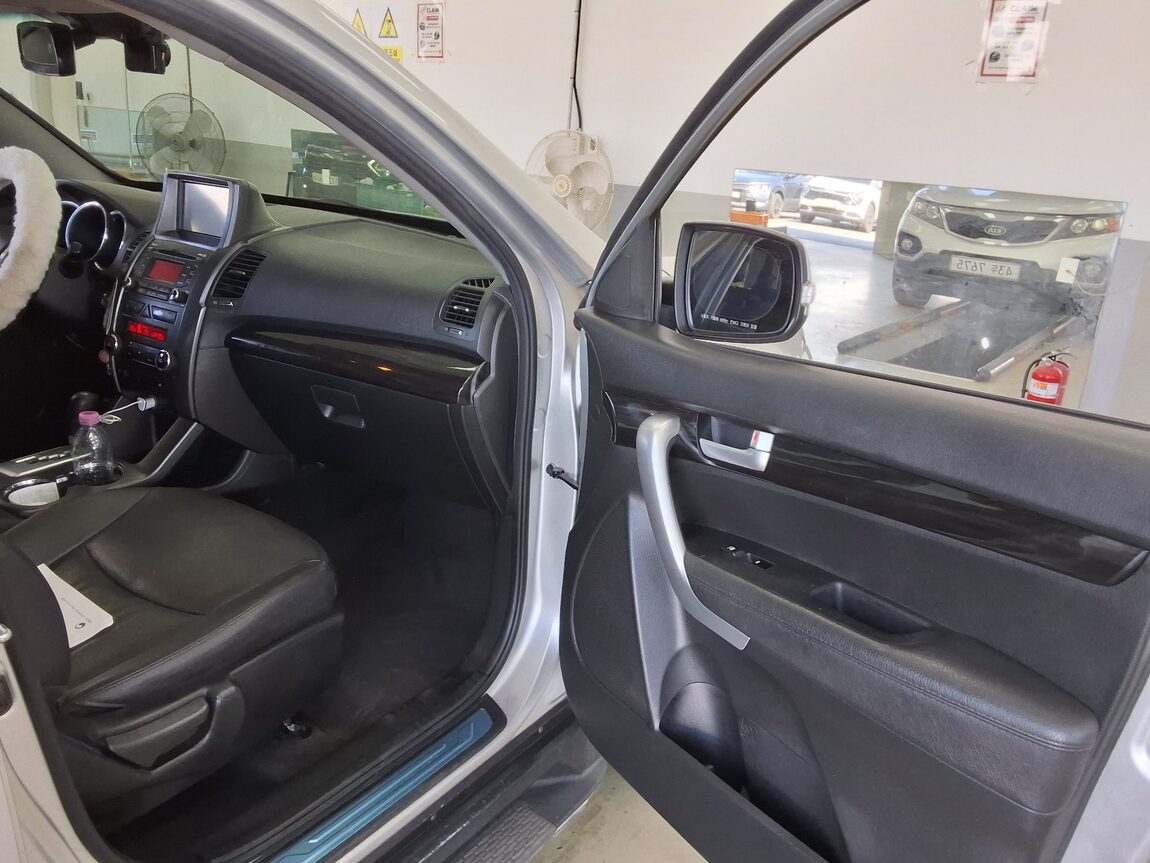 KIA SORENTO R DIESEL 2.0 2WD TLX LUXURY MODEL 2011 - zdjęcie 14