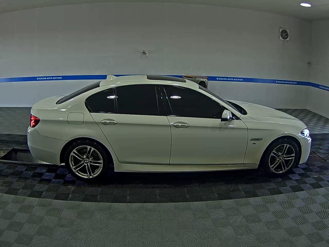 BMW 5 SERIES (6TH GEN) 520d M AERODYNAMIC 2016 - zdjęcie 4