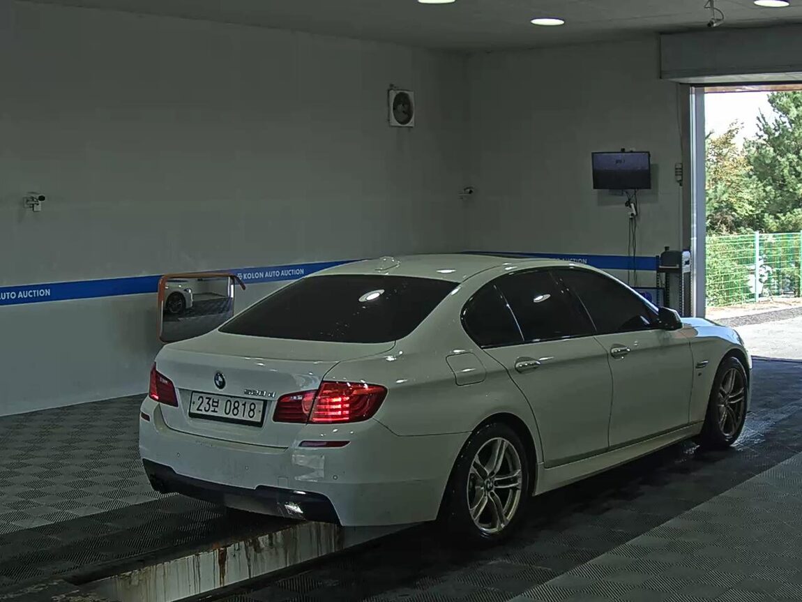 BMW 5 SERIES (6TH GEN) 520d M AERODYNAMIC 2016 - zdjęcie 5