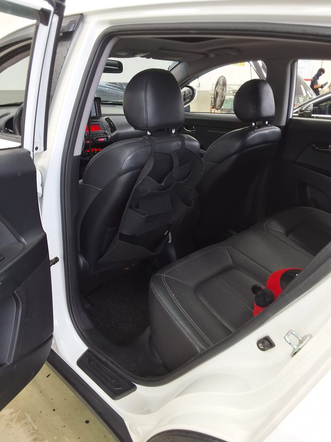 KIA SPORTAGE R DIESEL R2.0 4WD TLX LUXURY MODEL 2011 - zdjęcie 12