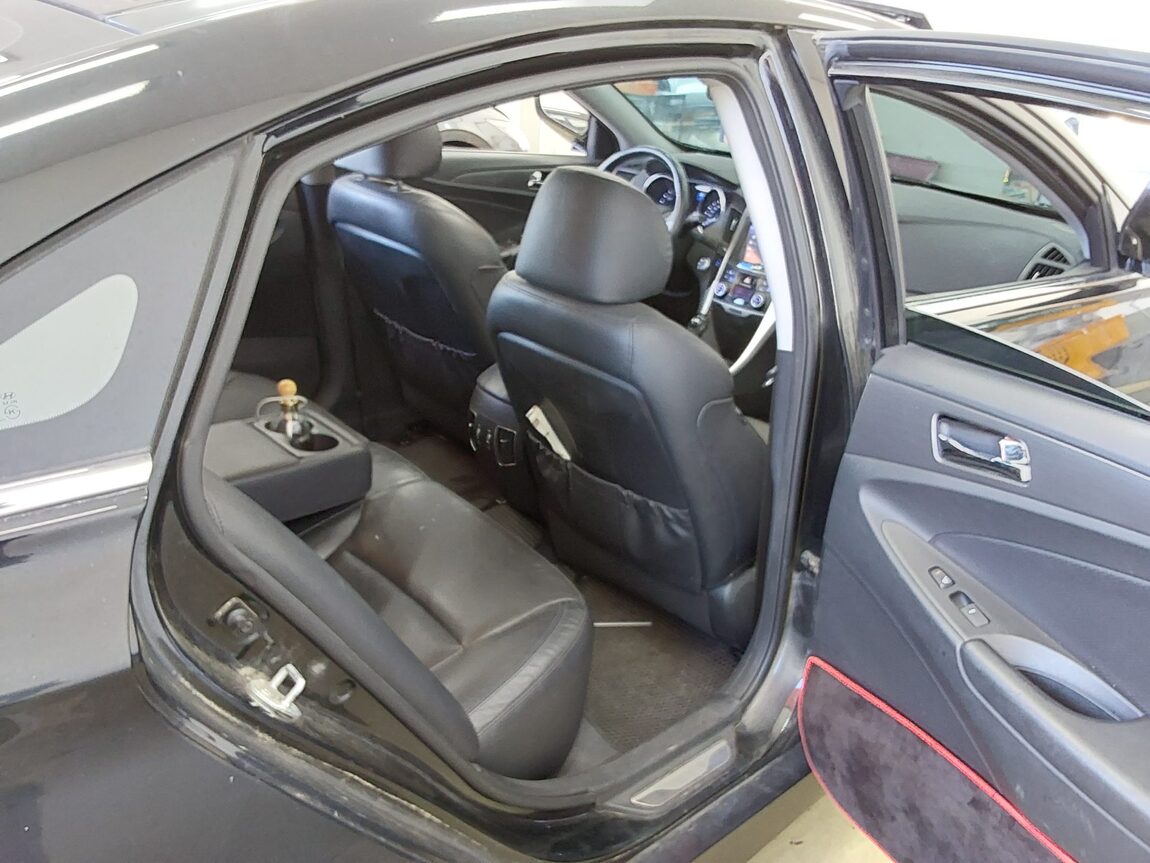 HYUNDAI YF SONATA HYBRID PREMIUM 2014 - zdjęcie 13