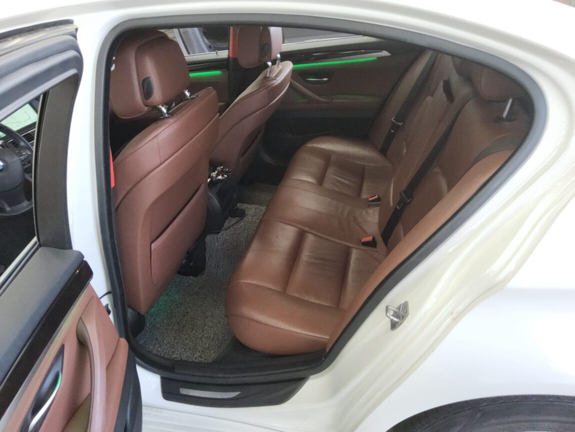 BMW 5 SERIES (6TH GEN) 520d 2013 - zdjęcie 12
