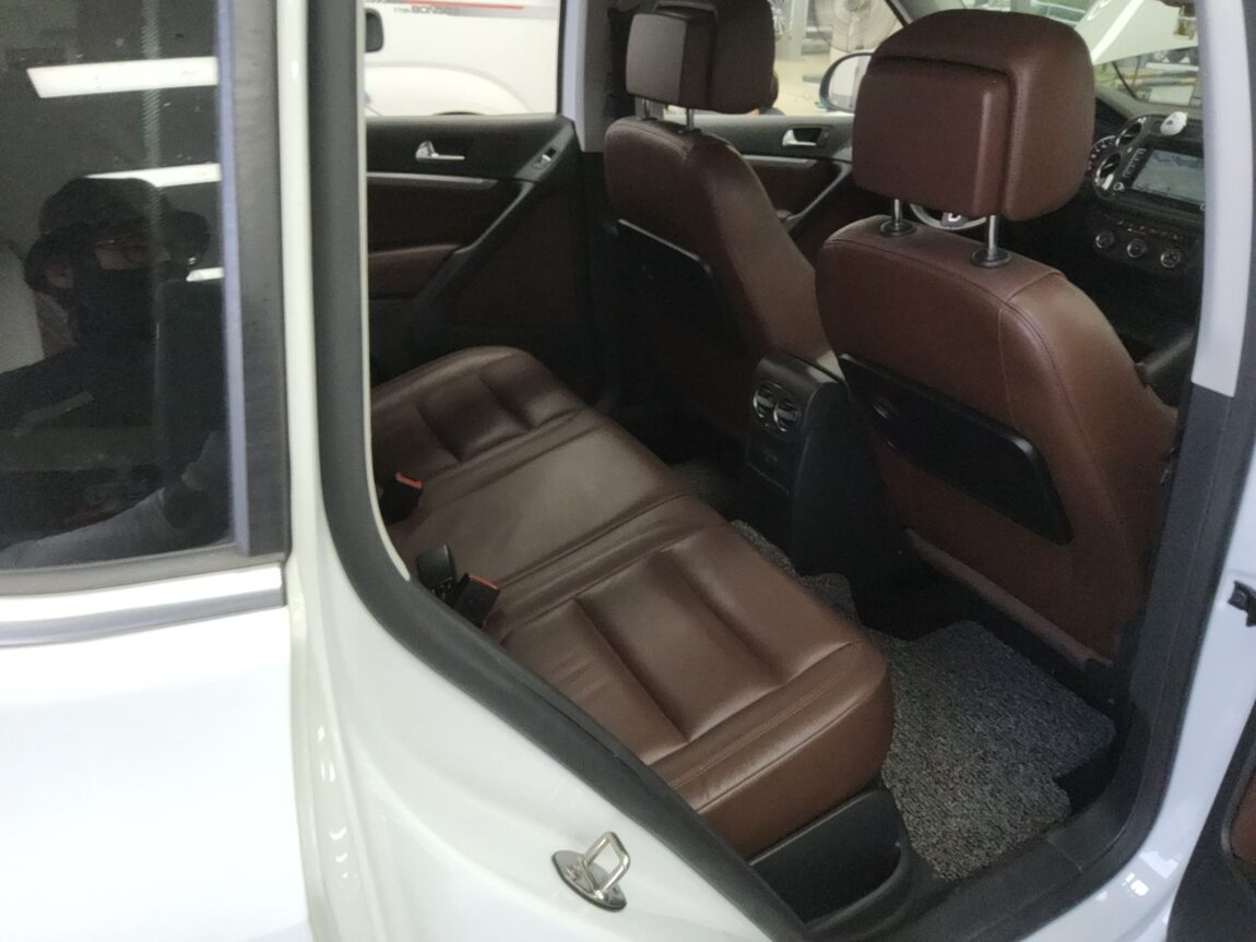 VOLKSWAGEN TIGUAN 2.0 TDI BLUEMOTION 2016 - zdjęcie 13