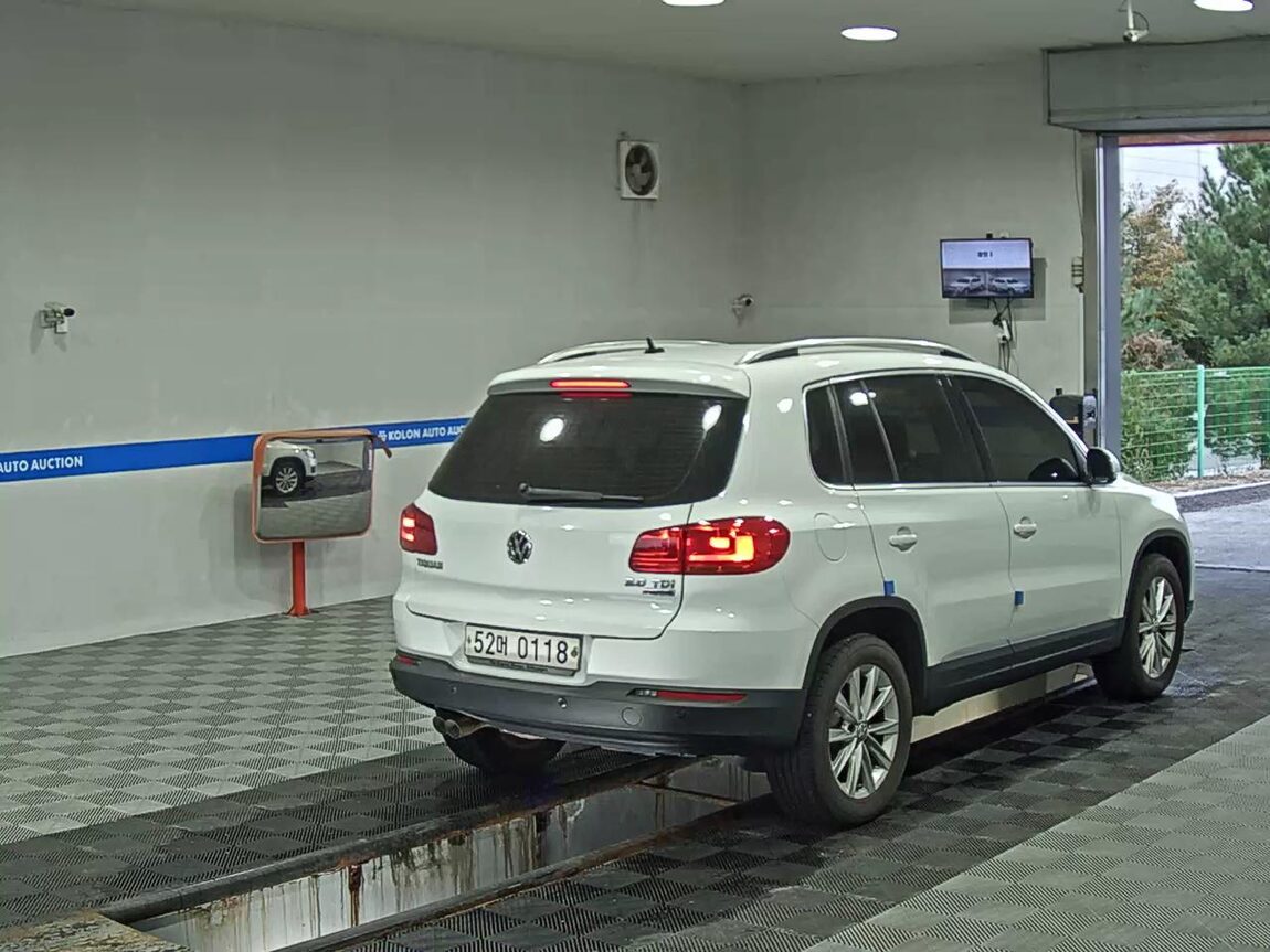 VOLKSWAGEN TIGUAN 2.0 TDI BLUEMOTION 2016 - zdjęcie 5