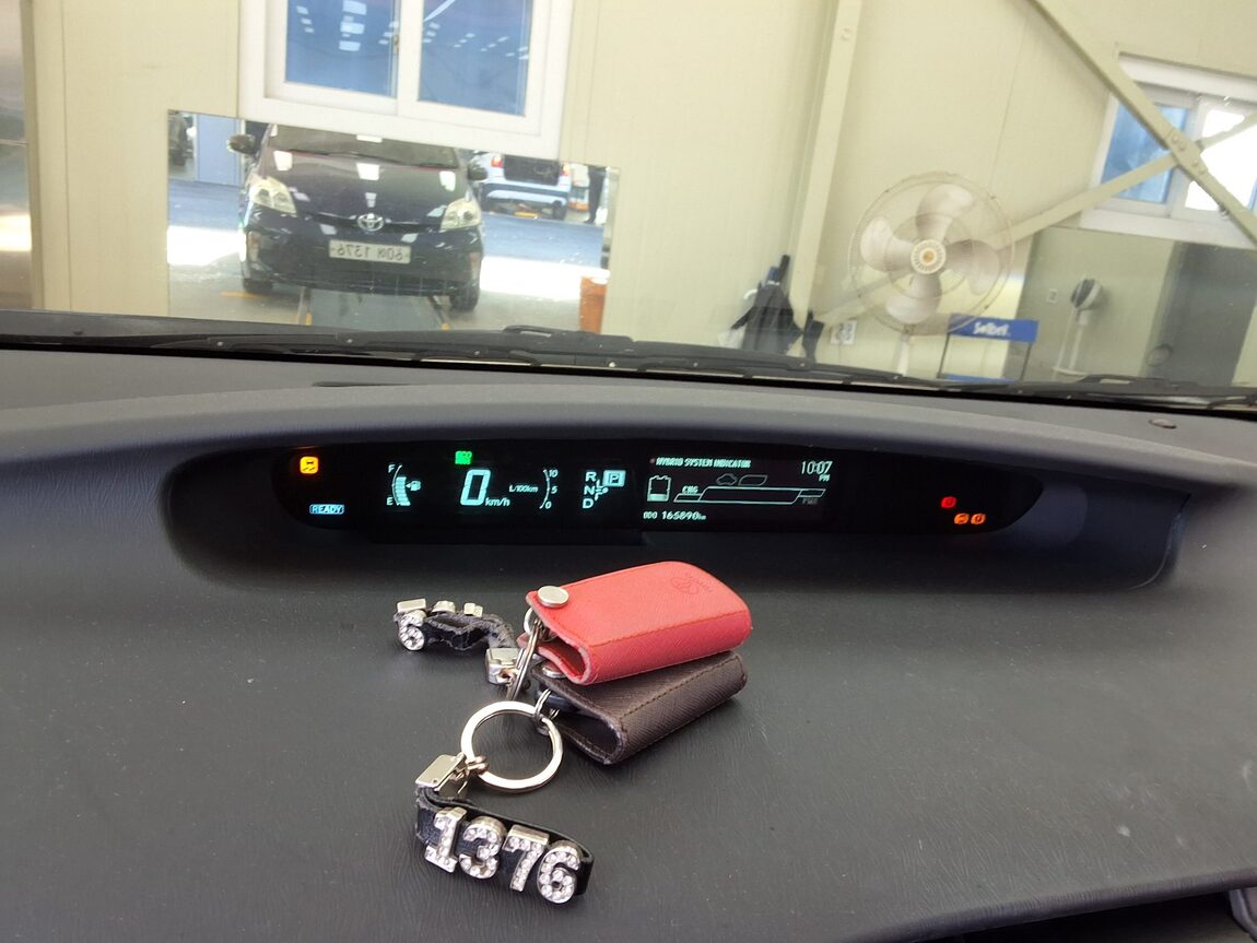 TOYOTA PRIUS (3RD GEN) 1.8 2012 - zdjęcie 10
