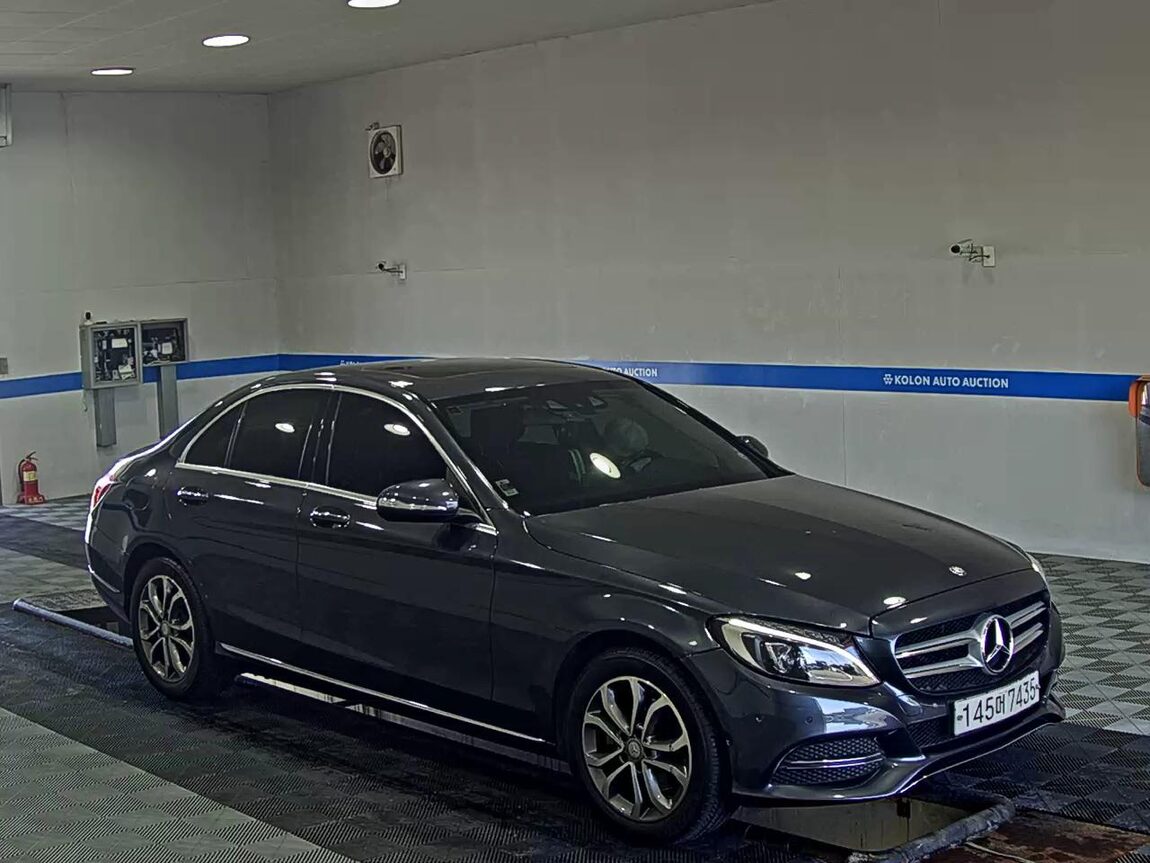 MERCEDES-BENZ C-CLASS (4TH GEN) C200 AVANTGARDE 2015 - zdjęcie 3