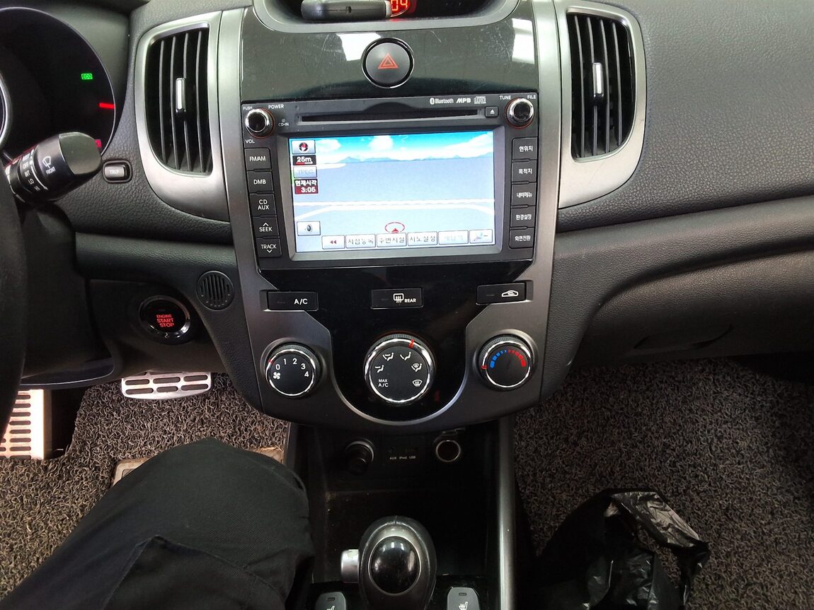 KIA FORTE KOUP 1.6 GDI PRESTIGE 2012 - zdjęcie 20