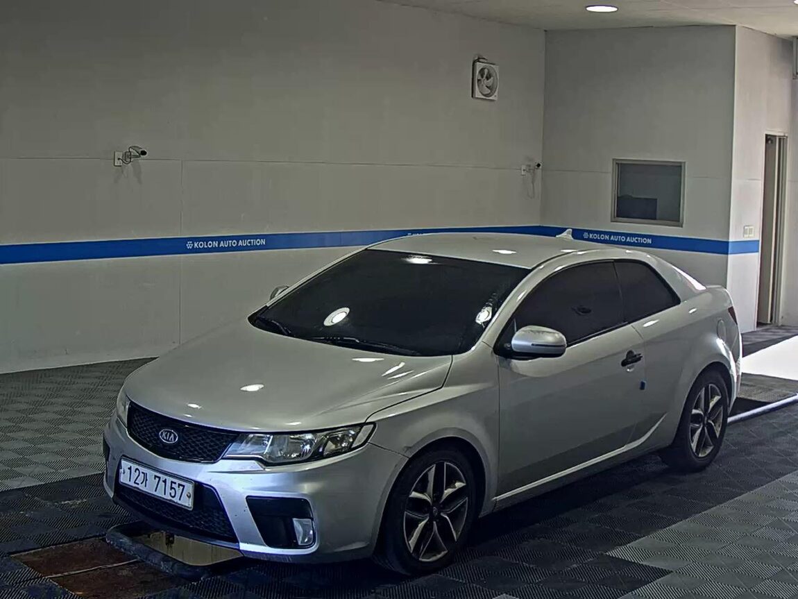 KIA FORTE KOUP 1.6 GDI PRESTIGE 2012 - zdjęcie 2